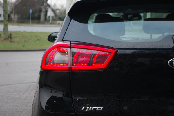 Kia Niro 1.6 GDi 142 PK Hybrid DynamicLine HEV Automaat, Trekhaak, Camera, LED