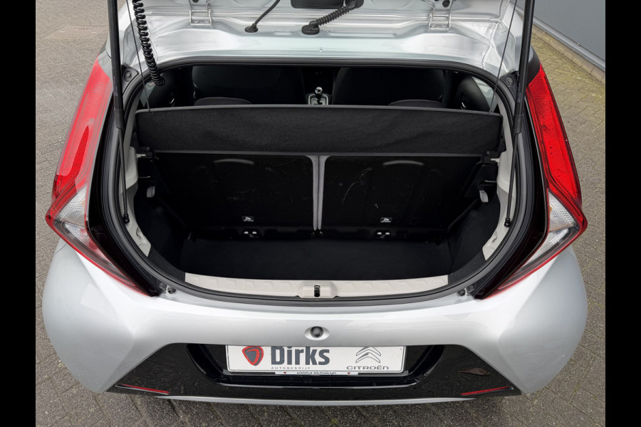Toyota Aygo 1.0 VVT-i x-play (Camera- Navigatie via APP - Airco - Lichtmetalen velgen - Apple Carplay)