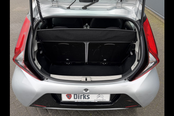 Toyota Aygo 1.0 VVT-i x-play (Camera- Navigatie via APP - Airco - Lichtmetalen velgen - Apple Carplay)