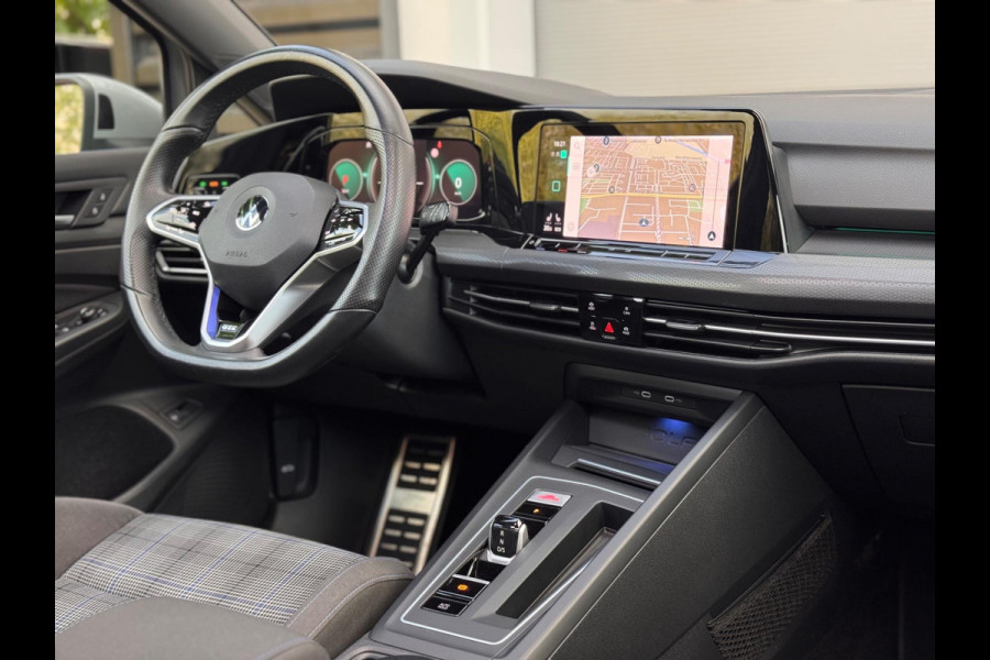 Volkswagen Golf 1.4 eHybrid GTE Pano/Matrix/HuD