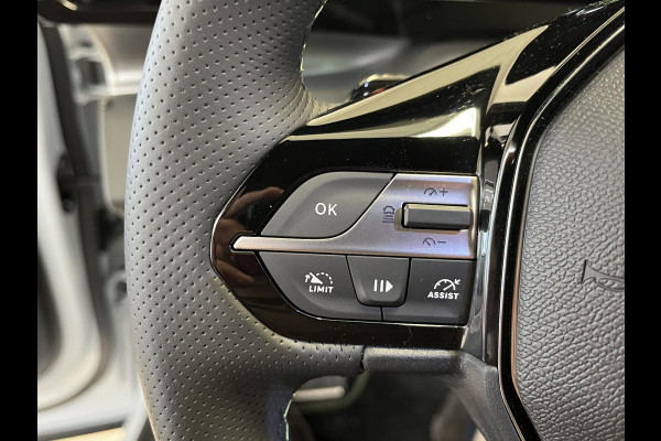 Peugeot 408 1.2 Hybrid 145 e-DCS6 GT Bekleding Alcantara/kunstleder, Panoramisch schuifdak, 360 Vision & Drive Assist Plus Pack, navigatie.