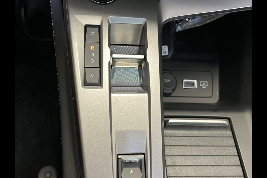 Peugeot 408 1.2 Hybrid 145 e-DCS6 GT Bekleding Alcantara/kunstleder, Panoramisch schuifdak, 360 Vision & Drive Assist Plus Pack, navigatie.