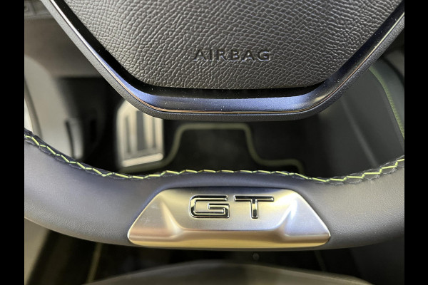 Peugeot 408 1.2 Hybrid 145 e-DCS6 GT Bekleding Alcantara/kunstleder, Panoramisch schuifdak, 360 Vision & Drive Assist Plus Pack, navigatie.