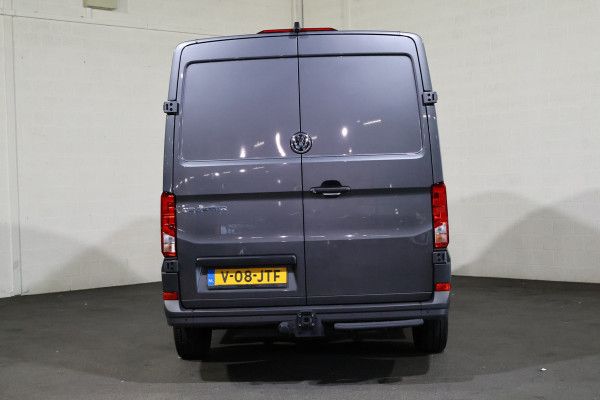 Volkswagen Crafter 2.0 TDI 177pk L3 H2 Automaat Airco Navigatie Camera Trekhaak