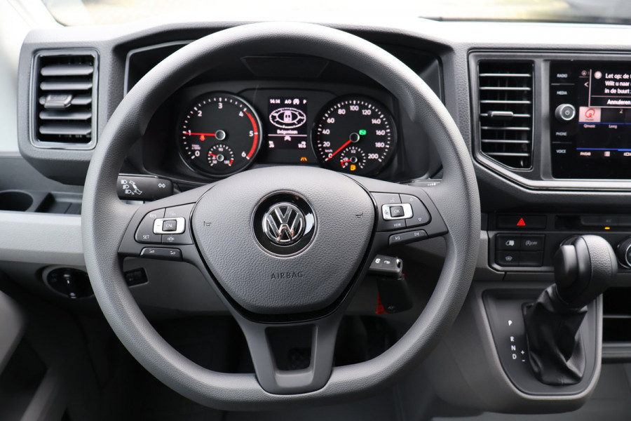 Volkswagen Crafter 2.0 TDI 177pk L3 H2 Automaat Airco Navigatie Camera Trekhaak