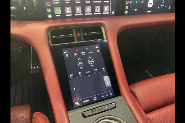Porsche Taycan Cross Turismo Turbo S 93 kWh / Panoramadak / 360Camera / Head-up / Passenger Display / Luchtvering / 21'' / Bose / Keyless / Sportdesign+Chrono / Stoelventilatie+Verwarming / Stuurverwarming / Dodehoek / DAB / ACC