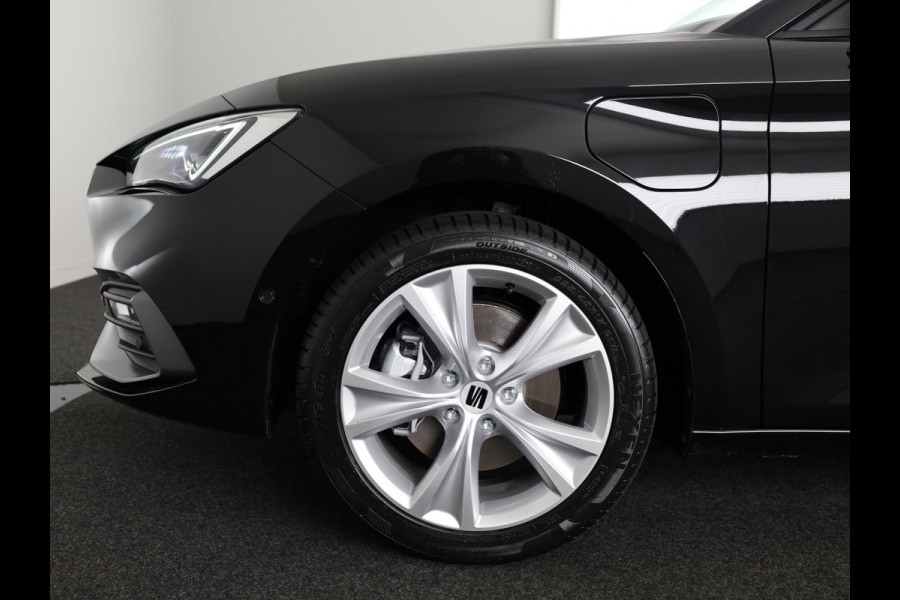 Seat Leon 1.5 TSI e-Hybrid FR Business | Black Pack | Glazen schuif-kanteldak | Safe & Driving Pack | Technology Pack | C2K - Velgen 'Black Pack', 18 inch