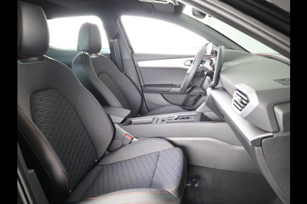 Seat Leon 1.5 TSI e-Hybrid FR Business | Black Pack | Glazen schuif-kanteldak | Safe & Driving Pack | Technology Pack | C2K - Velgen 'Black Pack', 18 inch