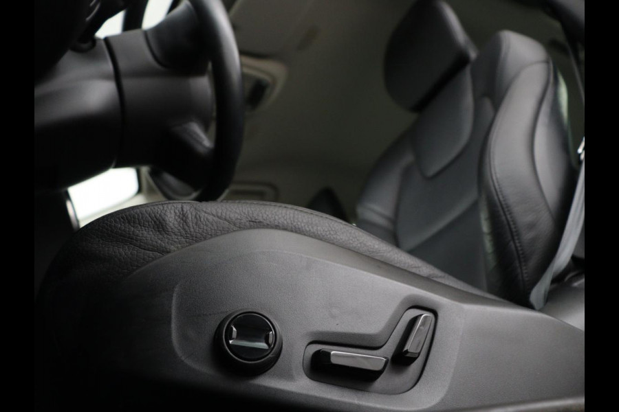 Volvo V60 2.0 T5 Inscription | Head-Up | 360 Camera | Leder | Stoelverwarming | Adaptive cruise | Carplay | Memory | Navigatie | Full LED | Achterbankverwarming