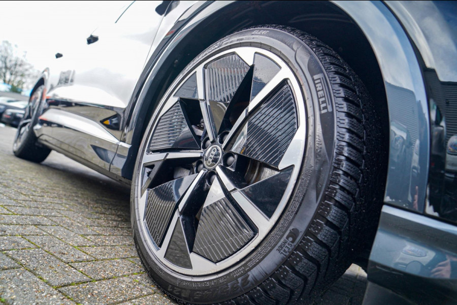Audi Q4 e-tron 50 quattro Launch edition Advanced Plus 77 kWh | Panorama | BTW | Competition | RS zetels | Memory | HuD | 360 cam