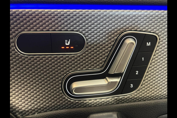 Mercedes-Benz CLA-Klasse Shooting Brake 180d Night Edition / Pano / Memory / NL-auto