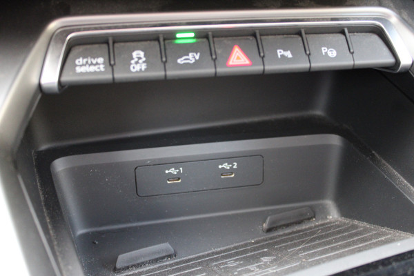 Audi A3 Sportback 40 TFSI e PHEV S-LINE COMPETITION PANO LEER MATRIX SFEER 57000KM!!!