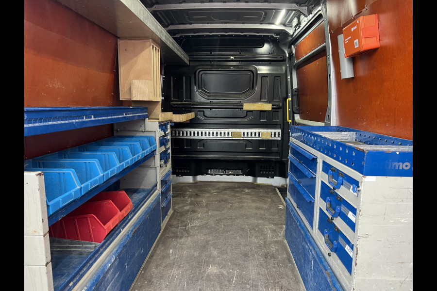 Volkswagen Crafter 35 2.0 TDI L3H3 Sortimo/Nieuwstaat!