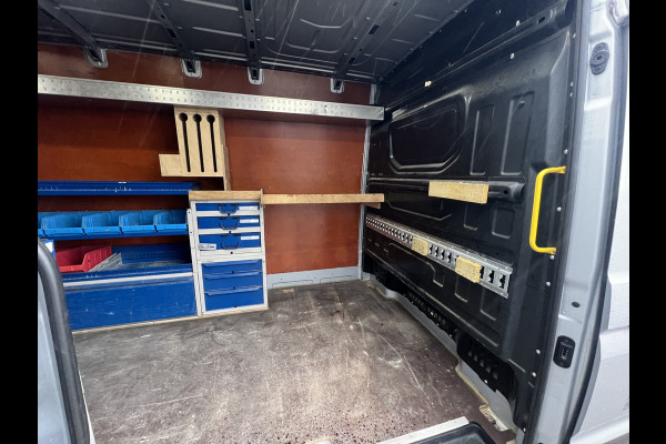 Volkswagen Crafter 35 2.0 TDI L3H3 Sortimo/Nieuwstaat!