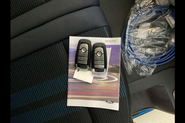 Ford Transit Custom 320 2.5 PHEV L1H1 Sport 233pk | Adaptieve cruise | BLIS | prijs incl. BPM en excl. BTW Dubbele Schuifdeuren elektrisch bedienbaar | Stoelverwarming | All Weather Banden | 360 Camera | Verlengde Fabrieksgarantie tot 10-2029