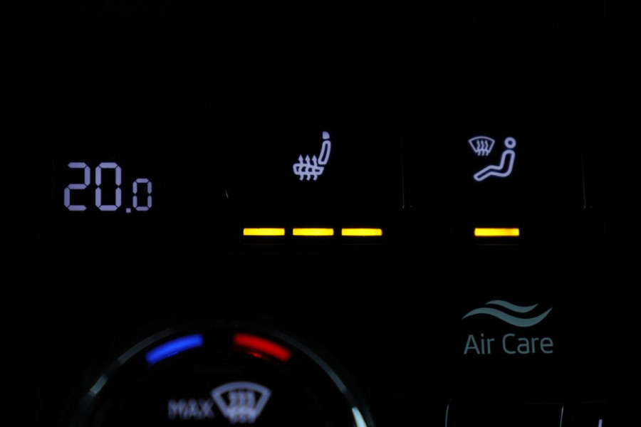 Škoda Karoq 1.5 TSI Sportline | Trekhaak | Stoelverwarming | Virtual Cockpit | Stuurverwarming | Carplay | Sportstoelen | Camera | Navigatie | Cruise control | Parkeerhulp