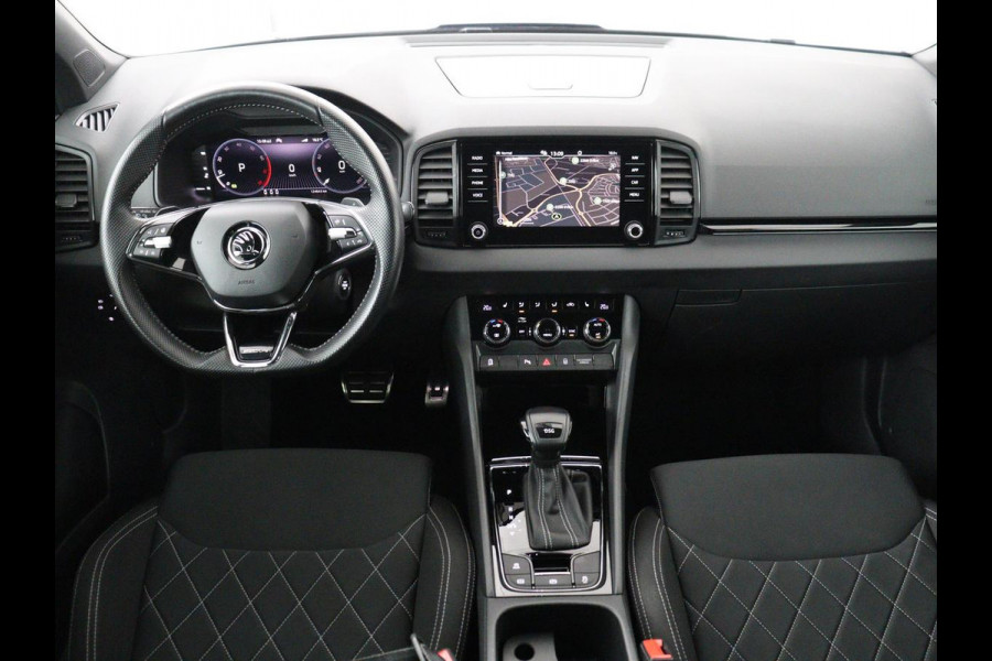 Škoda Karoq 1.5 TSI Sportline | Trekhaak | Stoelverwarming | Virtual Cockpit | Stuurverwarming | Carplay | Sportstoelen | Camera | Navigatie | Cruise control | Parkeerhulp