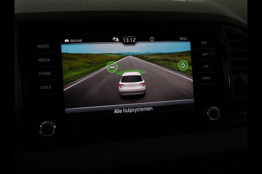 Škoda Karoq 1.5 TSI Sportline | Trekhaak | Stoelverwarming | Virtual Cockpit | Stuurverwarming | Carplay | Sportstoelen | Camera | Navigatie | Cruise control | Parkeerhulp