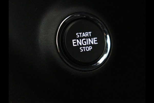 Škoda Karoq 1.5 TSI Sportline | Trekhaak | Stoelverwarming | Virtual Cockpit | Stuurverwarming | Carplay | Sportstoelen | Camera | Navigatie | Cruise control | Parkeerhulp