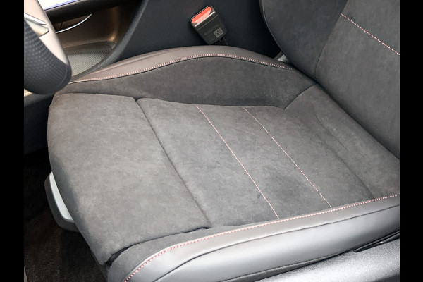 Mercedes-Benz CLA-Klasse 250+ Launch Edition 85 kWh | Trekhaak | Warmtepomp | Multibeam LED | Panoramadak | Nightpakket | Smartphone integratie | Memorypakket | Adaptieve Cruisecontrol | 19 inch AMG velgen |