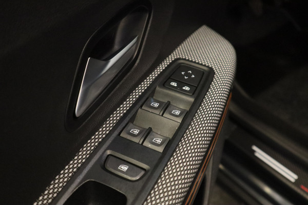 Dacia SANDERO Stepway 1.0 TCe 100 Bi-Fuel Comfort Navigatie Full-led CruiseControl