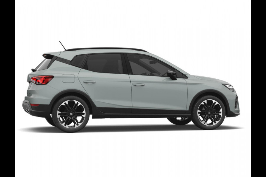 Seat Arona FR Business Connect 1.0 EcoTSI 70 kW / 95 PK SUV 5 | Bucket Seats | 18 inch Velgen 'Performance Machined' | Stoelverwarming | Adaptive Cruise Control | Achteruitrij Camera | Sensoren V+A