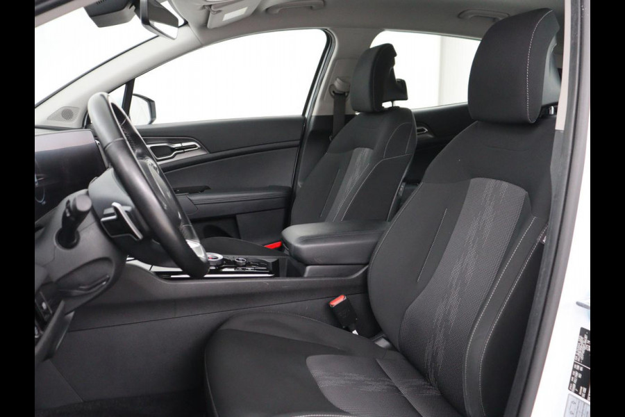 Kia Sportage 1.6 T-GDi Hybrid DynamicLine | Trekhaak | Adaptive cruise | Camera | Carplay | Navigatie | Digital Cockpit | Full LED