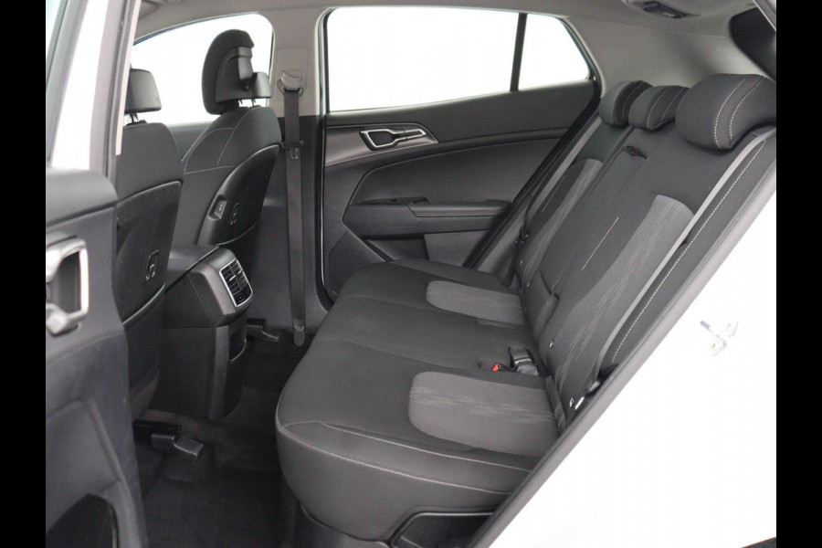 Kia Sportage 1.6 T-GDi Hybrid DynamicLine | Trekhaak | Adaptive cruise | Camera | Carplay | Navigatie | Digital Cockpit | Full LED