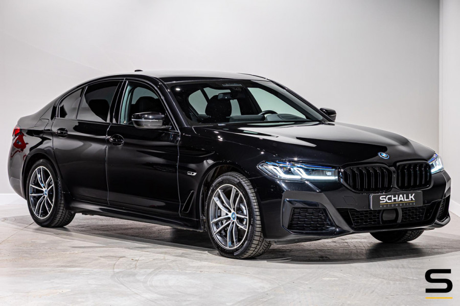 BMW 5 Serie 530e xDrive High Executive|M-sport|Leder|HUD|Cam