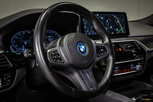BMW 5 Serie 530e xDrive High Executive|M-sport|Leder|HUD|Cam