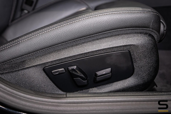 BMW 5 Serie 530e xDrive High Executive|M-sport|Leder|HUD|Cam