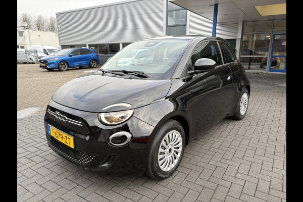 Fiat 500 Urban 42 kWh | 19.800 km! | 94,9% SOH | Carplay | Cruise Control | Climate Control |