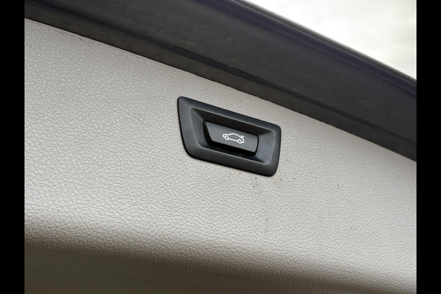 BMW 3 Serie Touring 340i xDrive M Sport High Executive 326pk | Elek. Trekhaak | Harman Kardon | Leder | Navi | Elek. kofferklep |