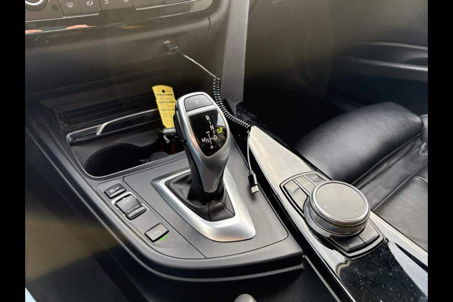 BMW 3 Serie Touring 340i xDrive M Sport High Executive 326pk | Elek. Trekhaak | Harman Kardon | Leder | Navi | Elek. kofferklep |