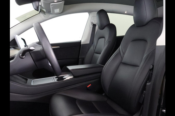 Tesla Model Y Long Range AWD 75 kWh | SOH 84% | Navigatie | Leder | Stoelverwarming | FSD systeem AutoPilot