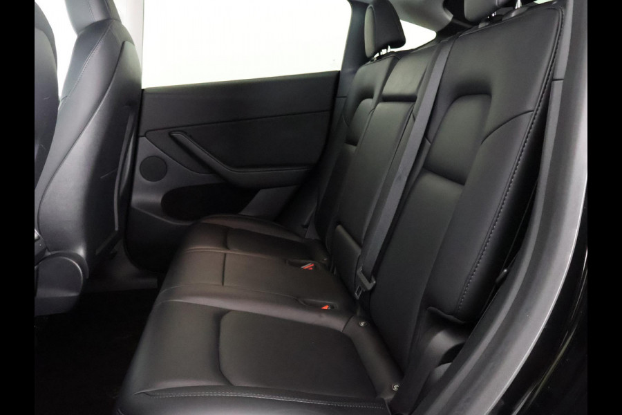 Tesla Model Y Long Range AWD 75 kWh | SOH 84% | Navigatie | Leder | Stoelverwarming | FSD systeem AutoPilot