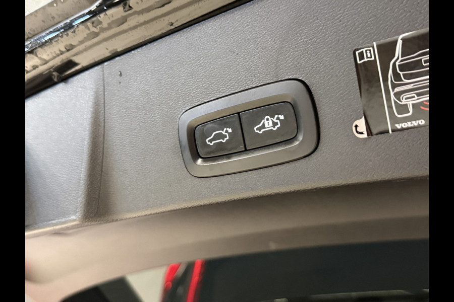 Volvo XC40 Recharge Pro | 1e Eigenaar | Panoramadak | Stoel/Stuurverw. | Keyless
