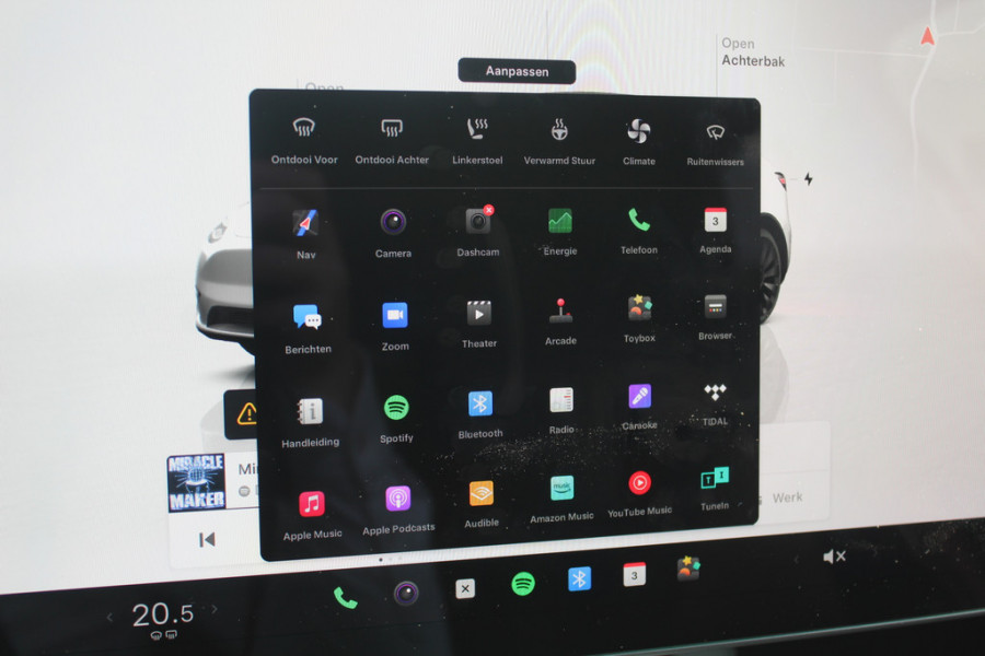 Tesla Model Y Performance AWD 75 kWh / Trekhaak / Autopilot / Panoramadak / Camera / 21'' / Keyless / Leder / Dodehoek / Navigatie / Stoelverwarming