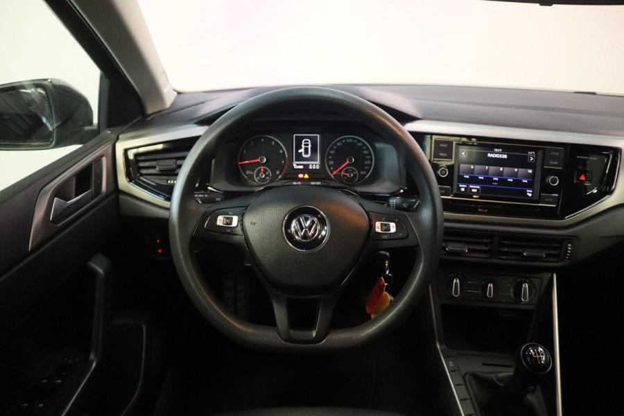 Volkswagen Polo 1.0 TSI Beats PDC Airco 17'' LM Privacy glass