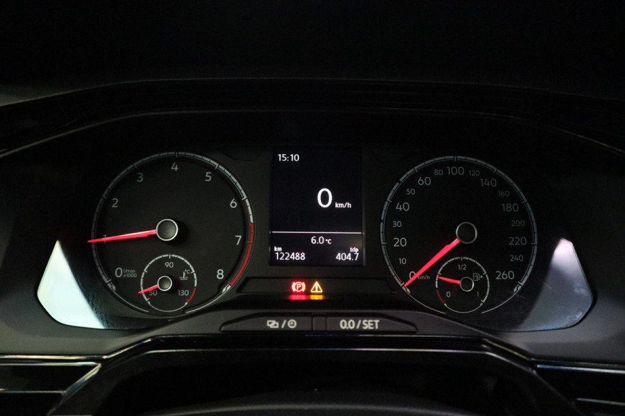 Volkswagen Polo 1.0 TSI Beats PDC Airco 17'' LM Privacy glass