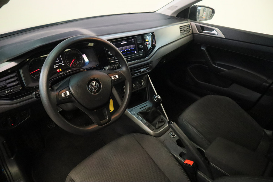 Volkswagen Polo 1.0 TSI Beats PDC Airco 17'' LM Privacy glass