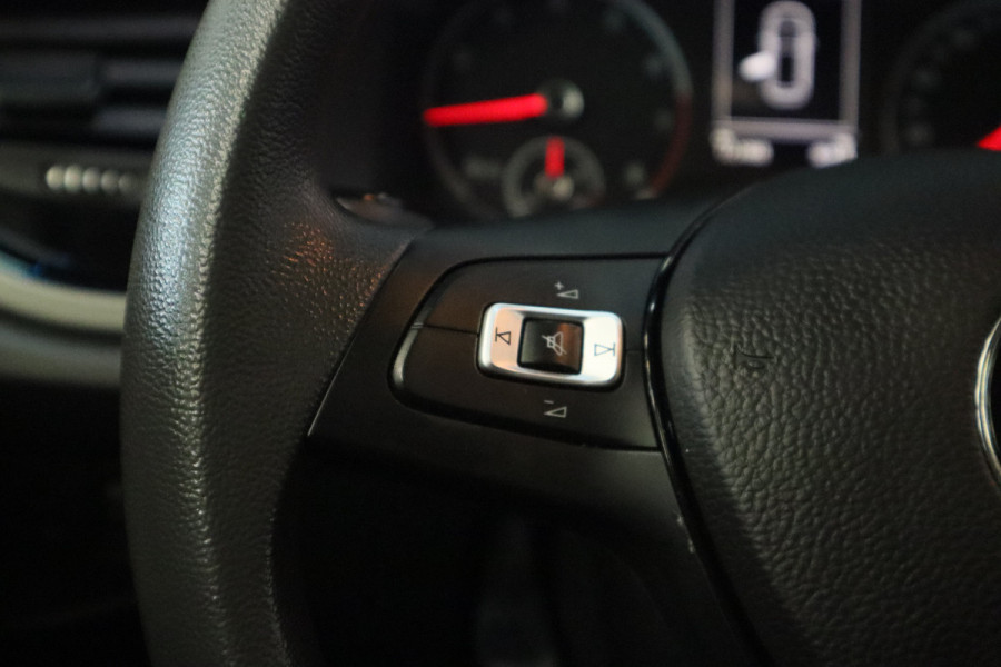 Volkswagen Polo 1.0 TSI Beats PDC Airco 17'' LM Privacy glass