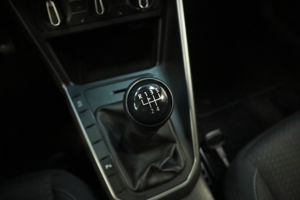 Volkswagen Polo 1.0 TSI Beats PDC Airco 17'' LM Privacy glass