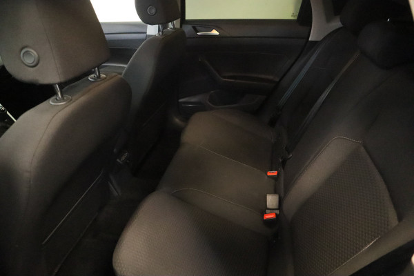 Volkswagen Polo 1.0 TSI Beats PDC Airco 17'' LM Privacy glass