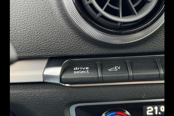 Audi A3 Sportback 40 TFSI e Edition S-LINE | 1/2 LEDER | NAVI | PDC
