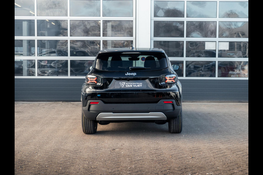 Jeep Avenger Summit 54 kWh | Uit voorraad leverbaar | Schuif/Kanteldak | Winter Pack | Infotainment&Convenience Pack | Warmtepomp