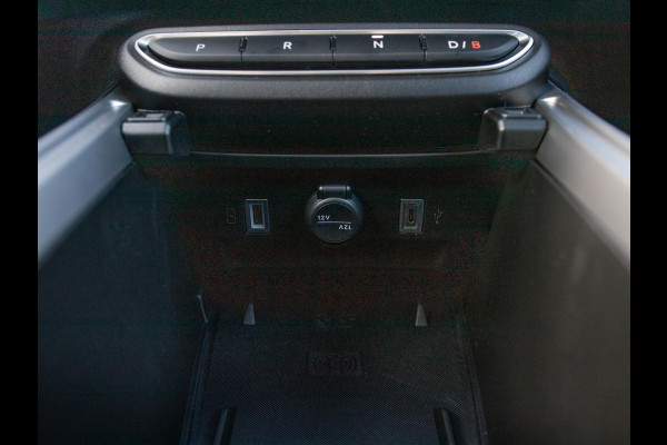 Jeep Avenger Summit 54 kWh | Uit voorraad leverbaar | Schuif/Kanteldak | Winter Pack | Infotainment&Convenience Pack | Warmtepomp