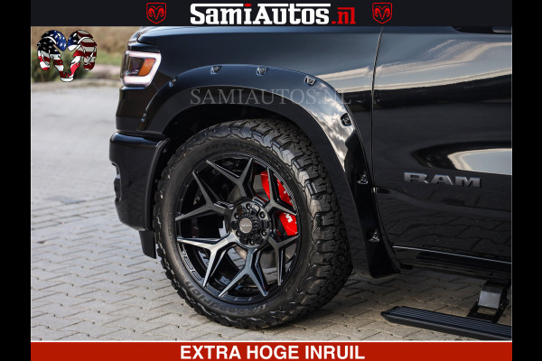 Dodge Ram 1500 Limited Night High Output 540HP 706Nm | Massage + Full Option | De Meest Luxe en Volle Pick-Up in zijn Klasse | Comfortabele Dubbele Cabine met Royale 5 Zitplaatsen | BPM vrij | Nu Leverbaar uit Voorraad | Voorraad Nr 2357 - 5182