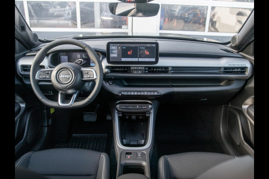 Jeep Avenger Summit 54 kWh | Uit voorraad leverbaar | Schuif/Kanteldak | Winter Pack | Infotainment&Convenience Pack | Warmtepomp