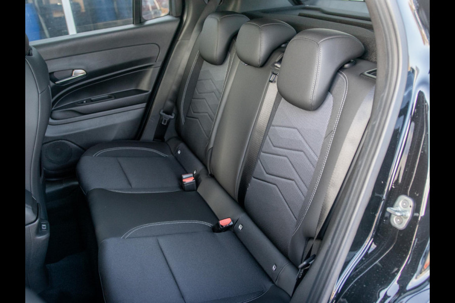 Jeep Avenger Summit 54 kWh | Uit voorraad leverbaar | Schuif/Kanteldak | Winter Pack | Infotainment&Convenience Pack | Warmtepomp